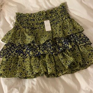 Cute skirt NEVER WORN NEW WITH TAGS